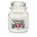 Lumanare parfumata in suport de sticla, Yankee Candle, 60 ore, 340 g, plaja exotica/cocktail de fructe