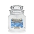 Lumanare parfumata in suport de sticla, Yankee Candle, 30 ore, 104 g, aer proaspat/mandarina/iris/mosc