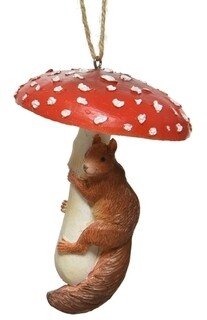 Színes, Squirrel w mushroom