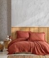 Set cuvertura de pat dubla Pique, 3 piese, 220x240 cm, 100% bumbac Jacquard, Saheser, Enza, rosu caramiziu