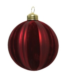 Piros, Red with velvet