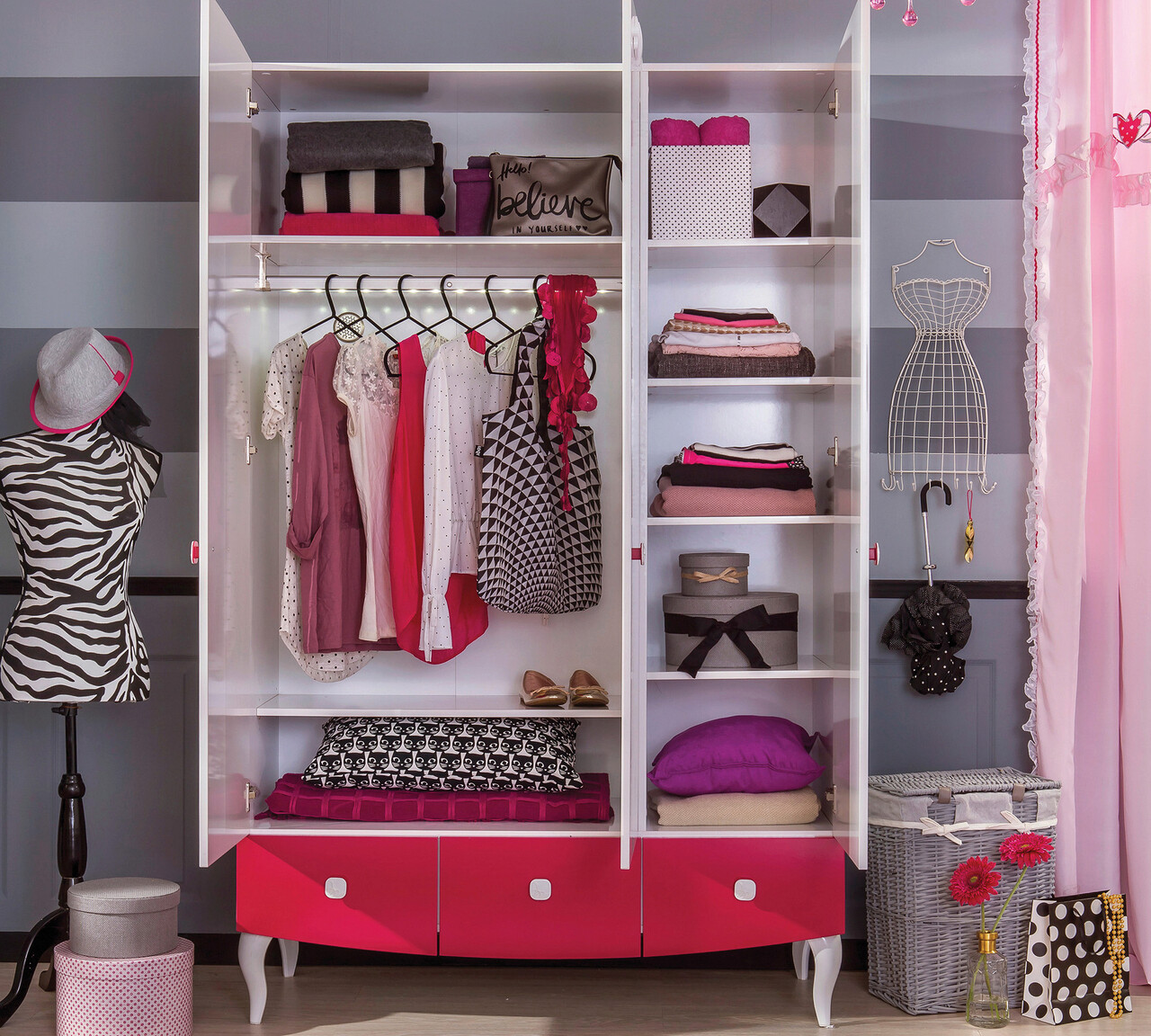 Dulap pentru haine, Çilek, Yakut 3 Doors Wardrobe, 121.9x203.7x52